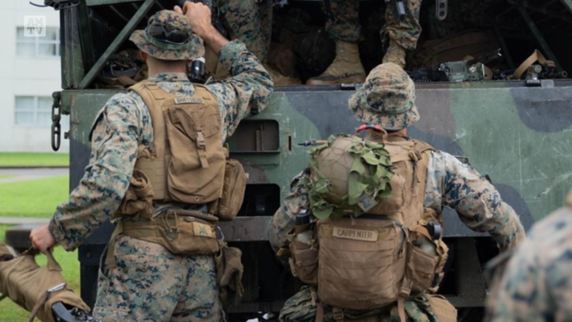 美国海军陆战队在日本第一岛链内进行快速反应演习– 全美电视新闻AMTV News
